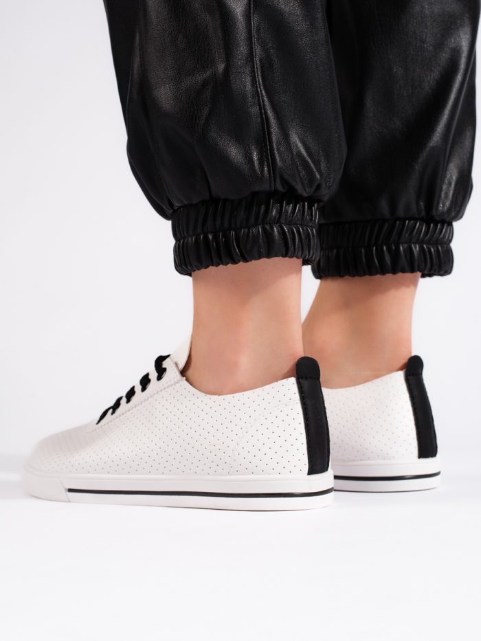 Moteriški balti ir juodi ažūriniai sportbačiai Moteriški batai 2Batai.LT - el.parduotuvė avalynės 6